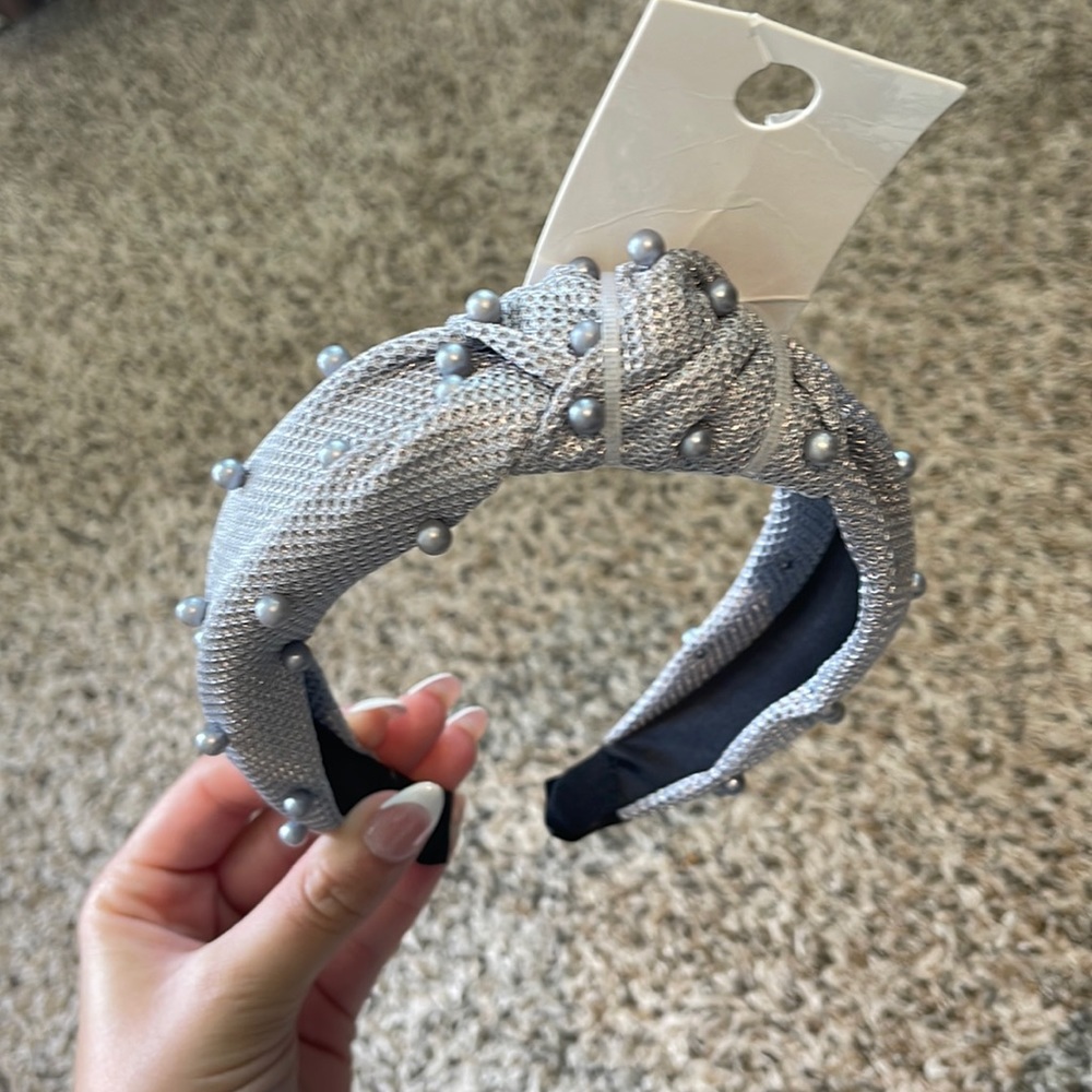 Headband gray with pearls